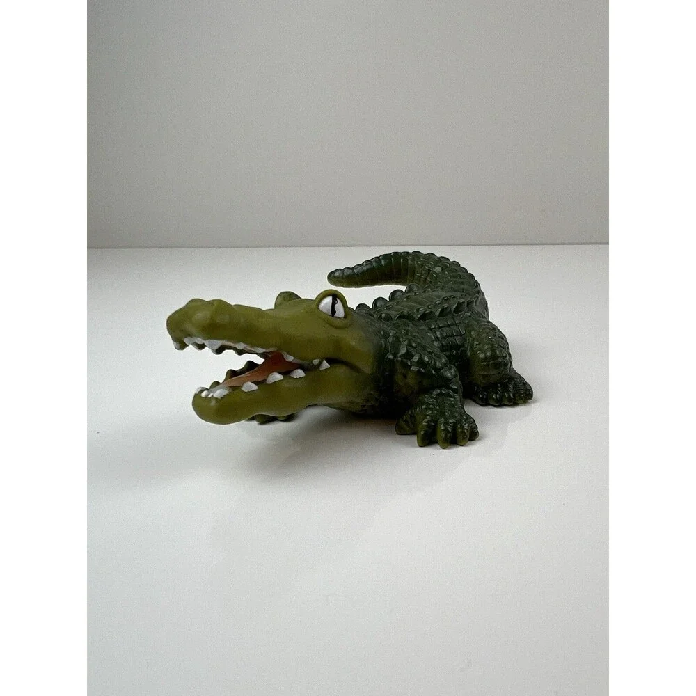 Keenway Industries Pirate Ship Island Figure Crocodile Alligator Animal Toy